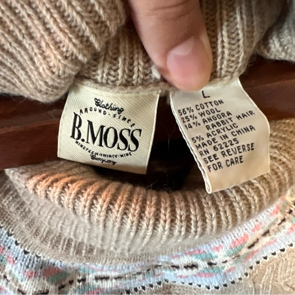 B. Moss Sweater - Picture 5 of 7